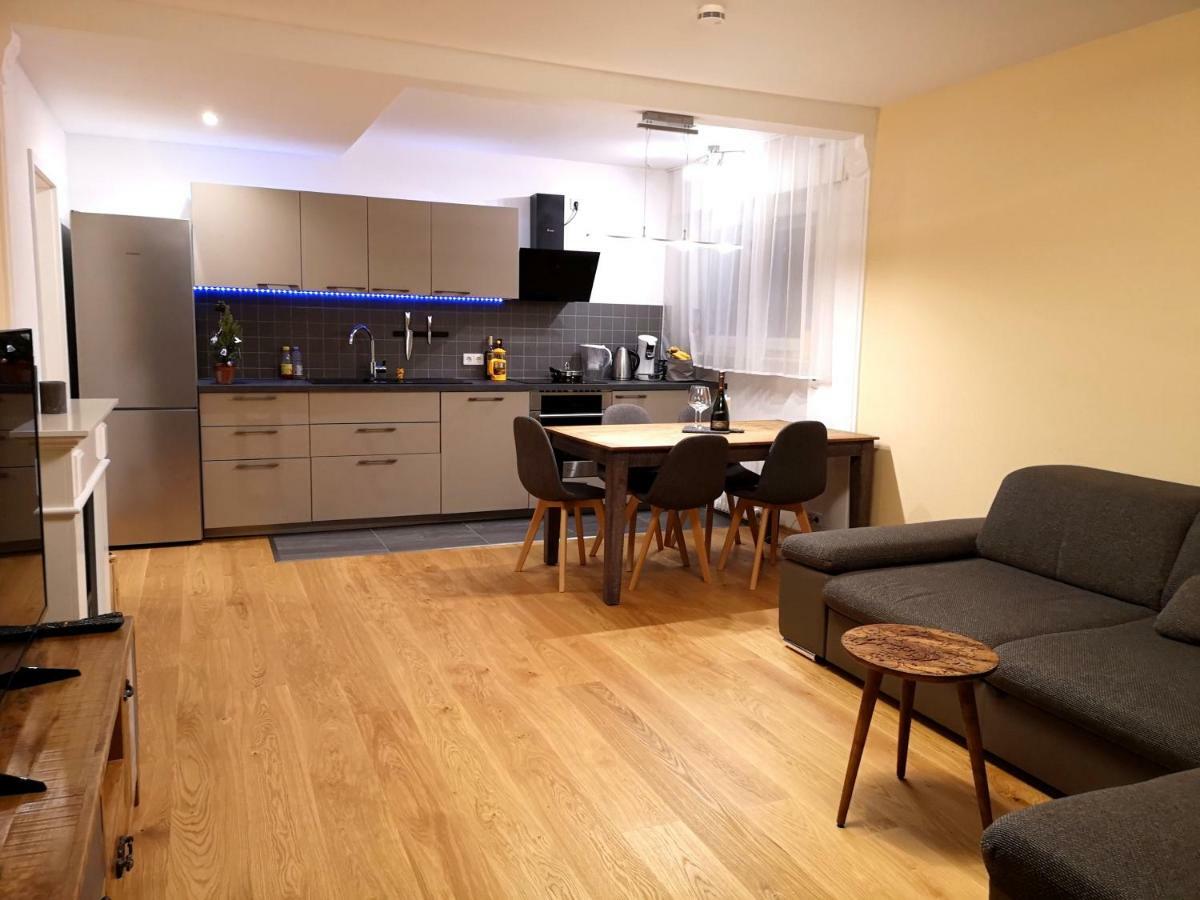 Family Suites & Parking バーデン＝バーデン エクステリア 写真